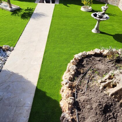 Césped artificial en Villaviciosa de Odon