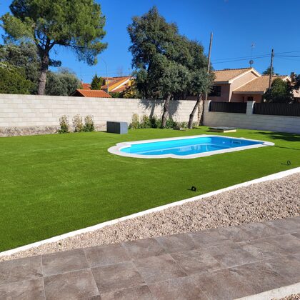 Césped artificial en Eurovillas