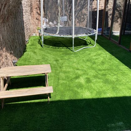 jardinesconcespedartificial.com