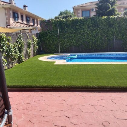 jardinesconcespedartificial.com