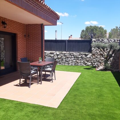 jardinesconcespedartificial.com