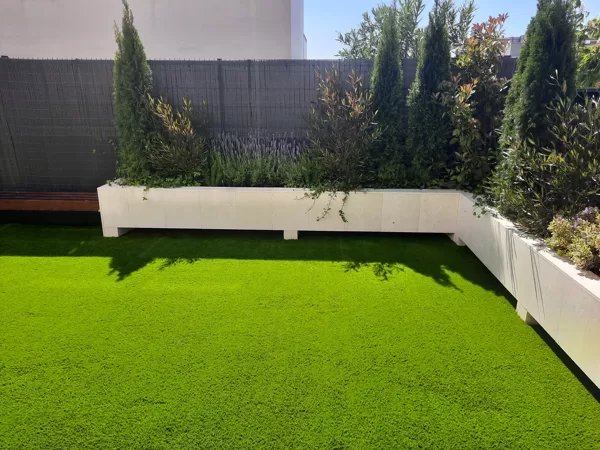 jardinesconcespedartificial.com
